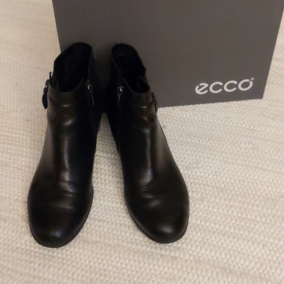 ecco shape m 35 bootie